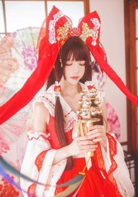年轻的小岳母_DVD高清完整版